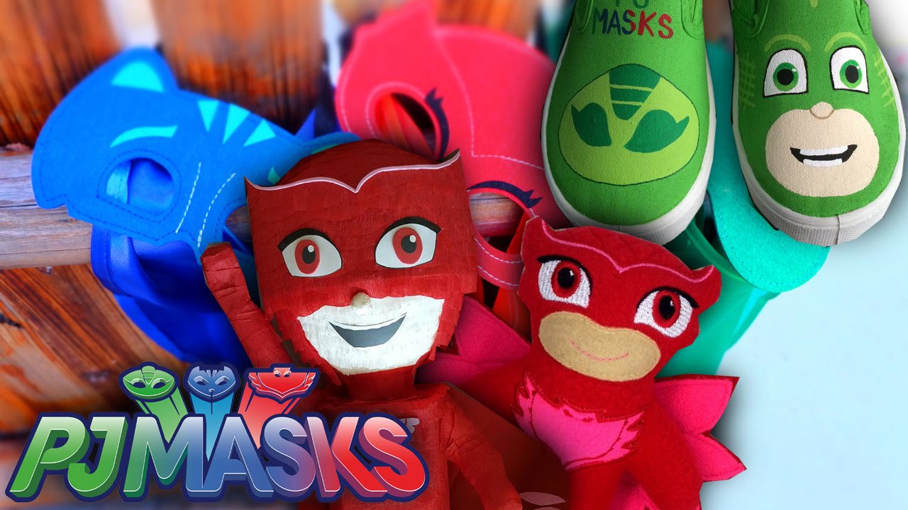 PJ Masks Toy & Outfit Shopping – Owlette Cape, Mask, Hat and Shoes